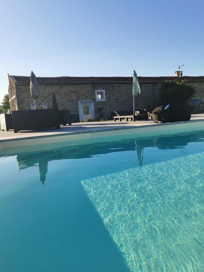Bed and Breakfast Au Domaine De Gigie Chervettes Екстер'єр фото